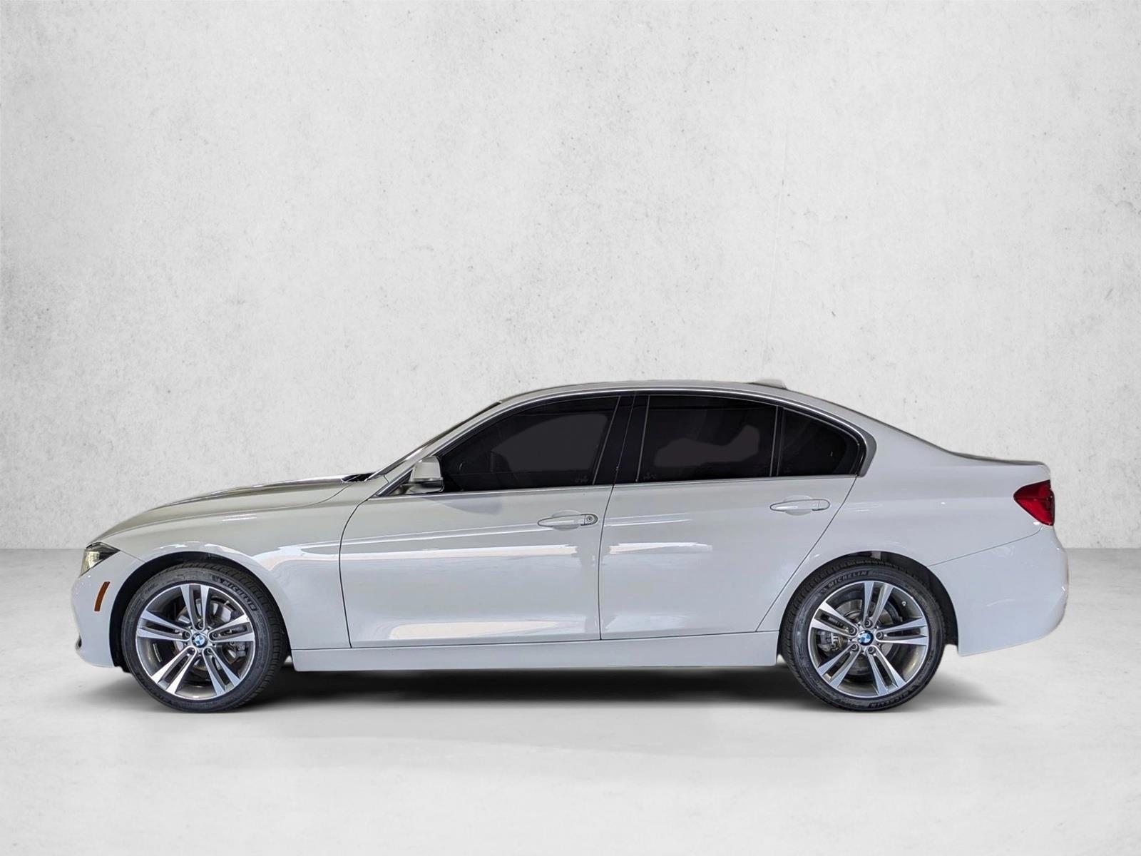 Thumbnail: 2018 BMW 3 Series - 2