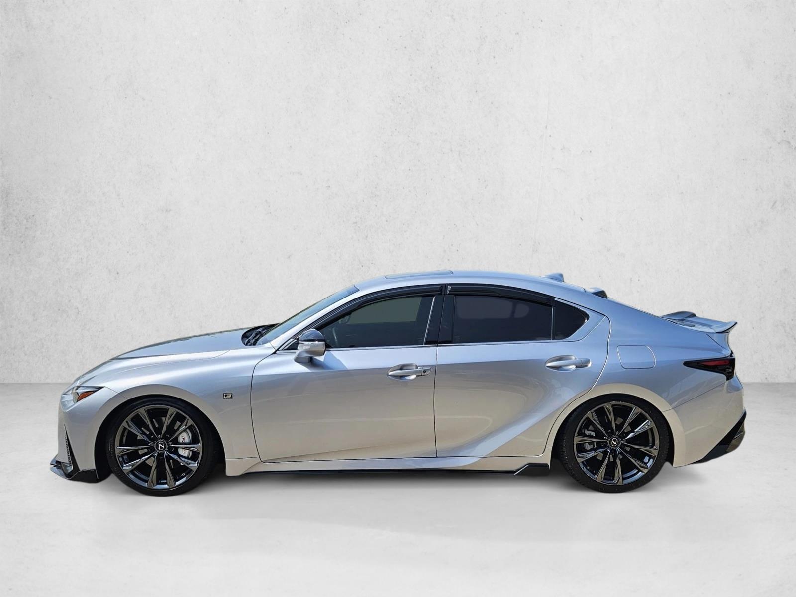 Thumbnail: 2022 Lexus IS - 2