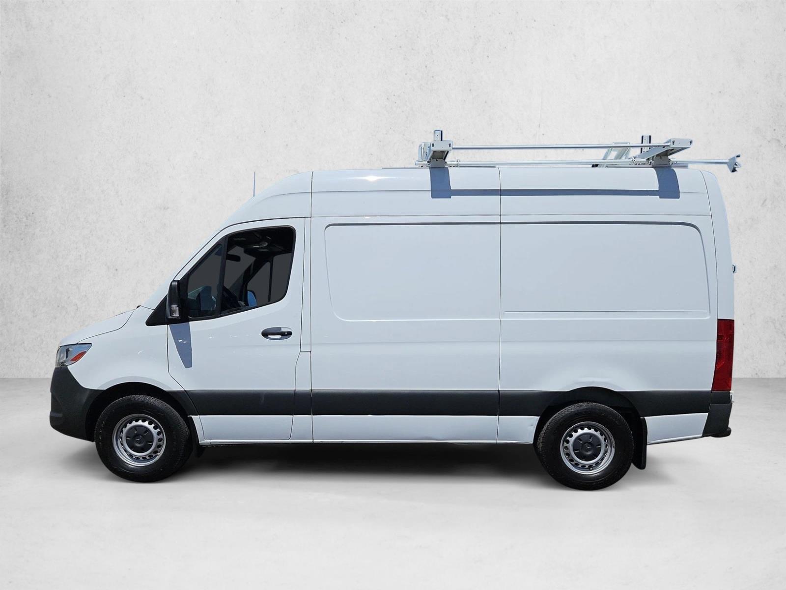 Thumbnail: 2022 Mercedes-Benz Sprinter - 2