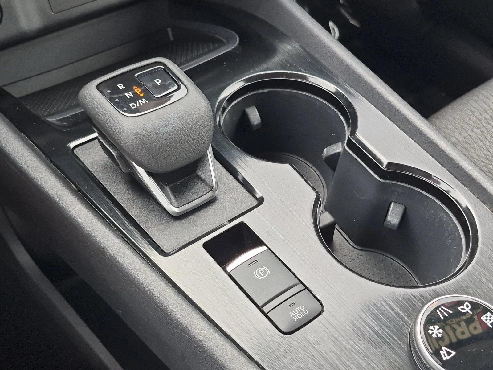2025 Nissan Rogue SV - Photo 12