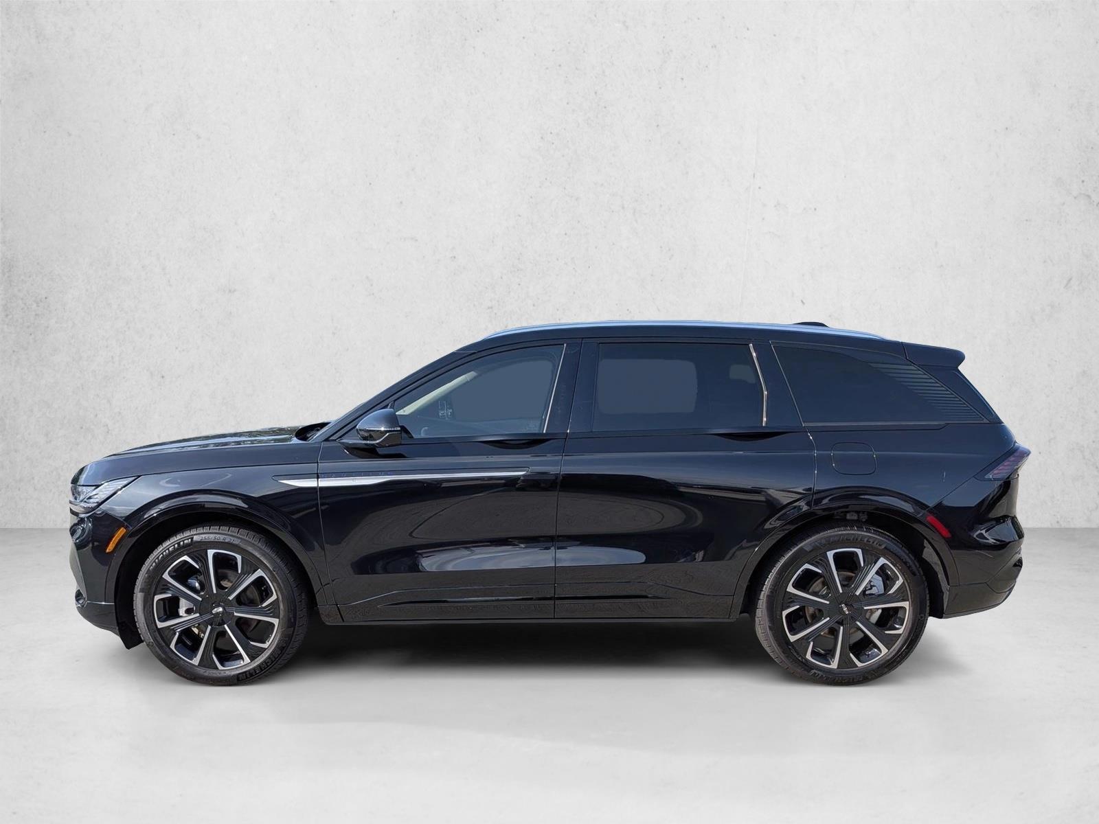 Thumbnail: 2025 Lincoln Nautilus - 2