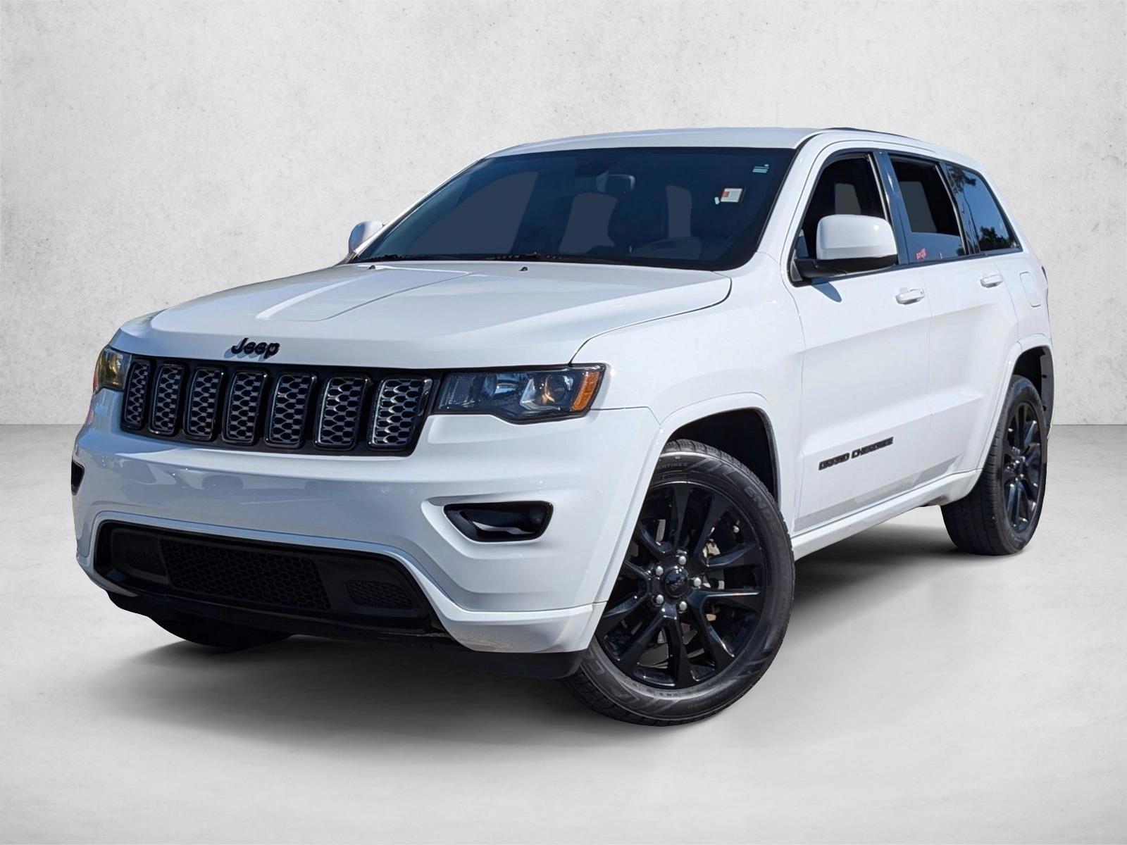 Thumbnail: 2018 Jeep Grand Cherokee - 1
