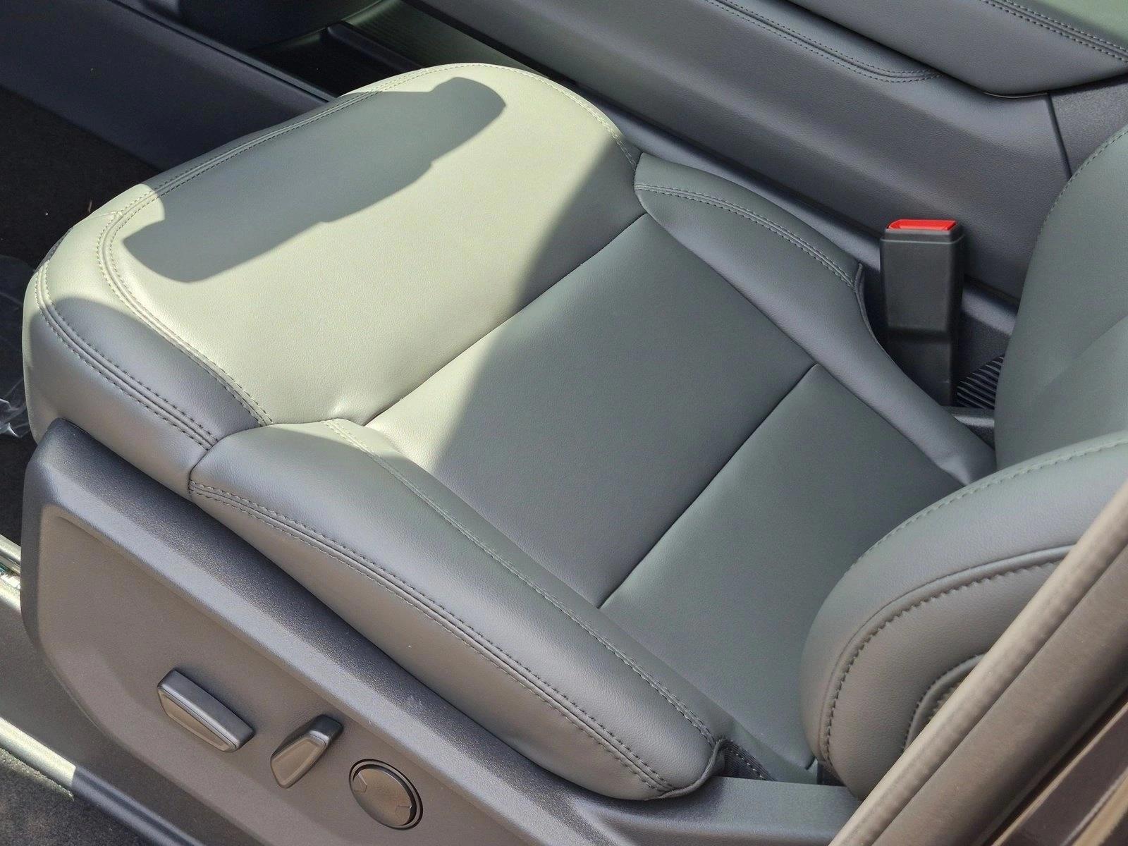 Thumbnail: 2027 Ford Expedition MAX - 4