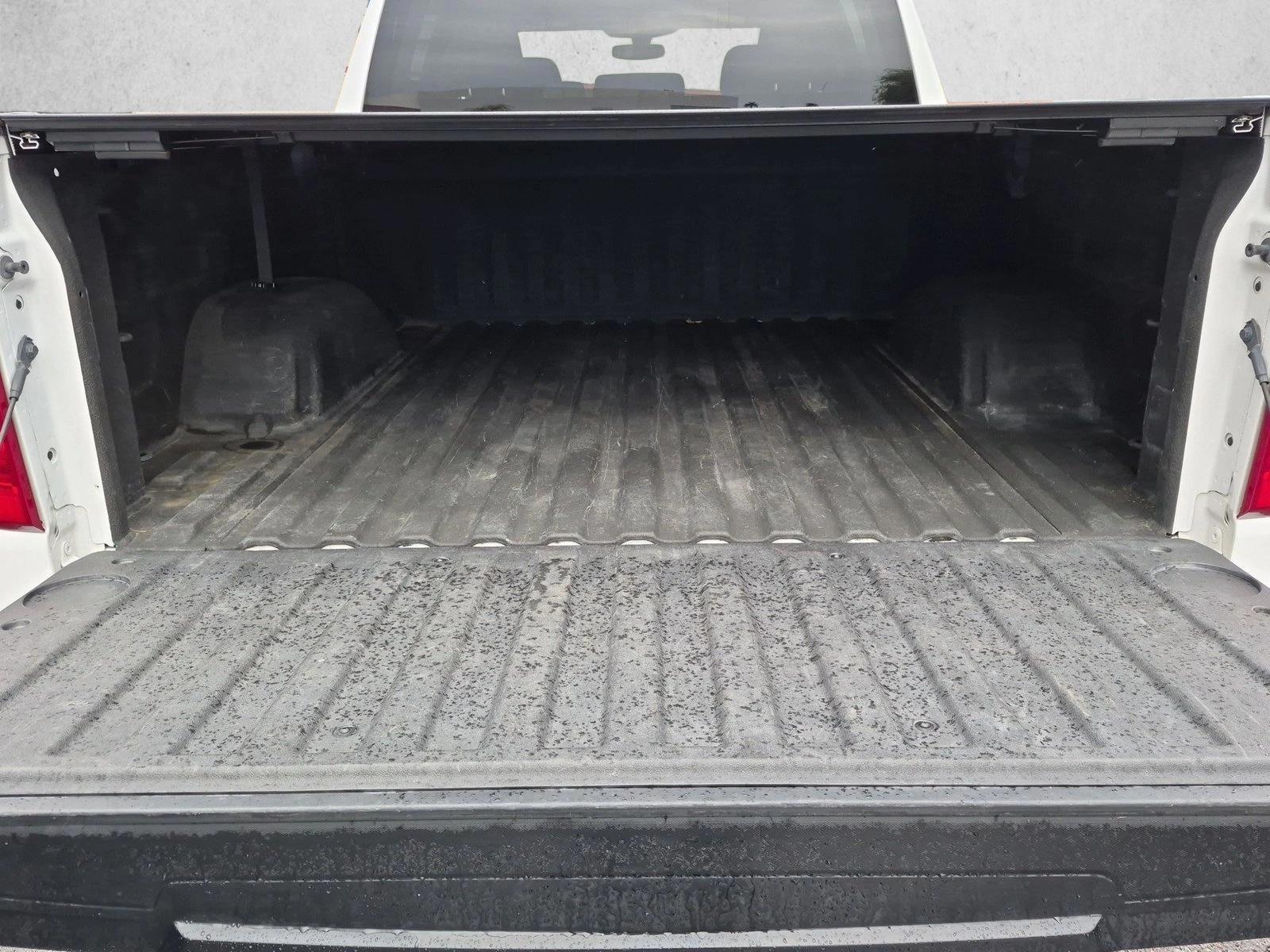2019 Chevrolet Silverado 1500 LT - Photo 10