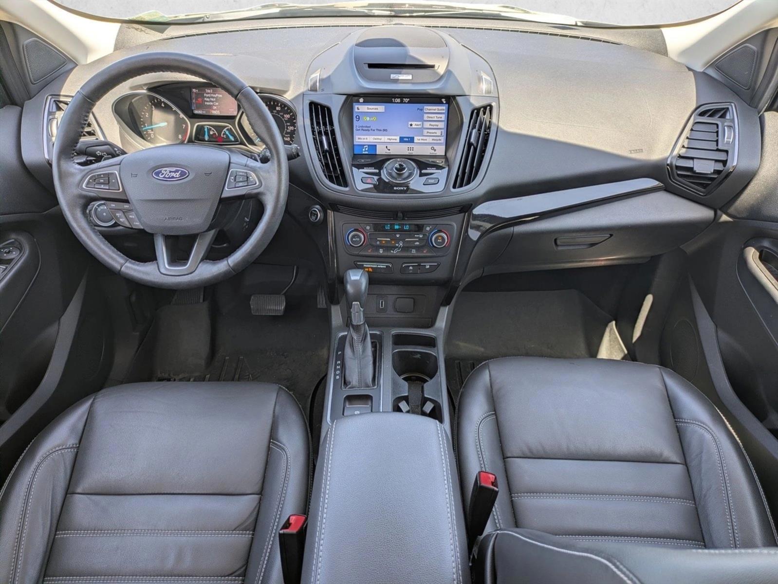Thumbnail: 2017 Ford Escape - 3
