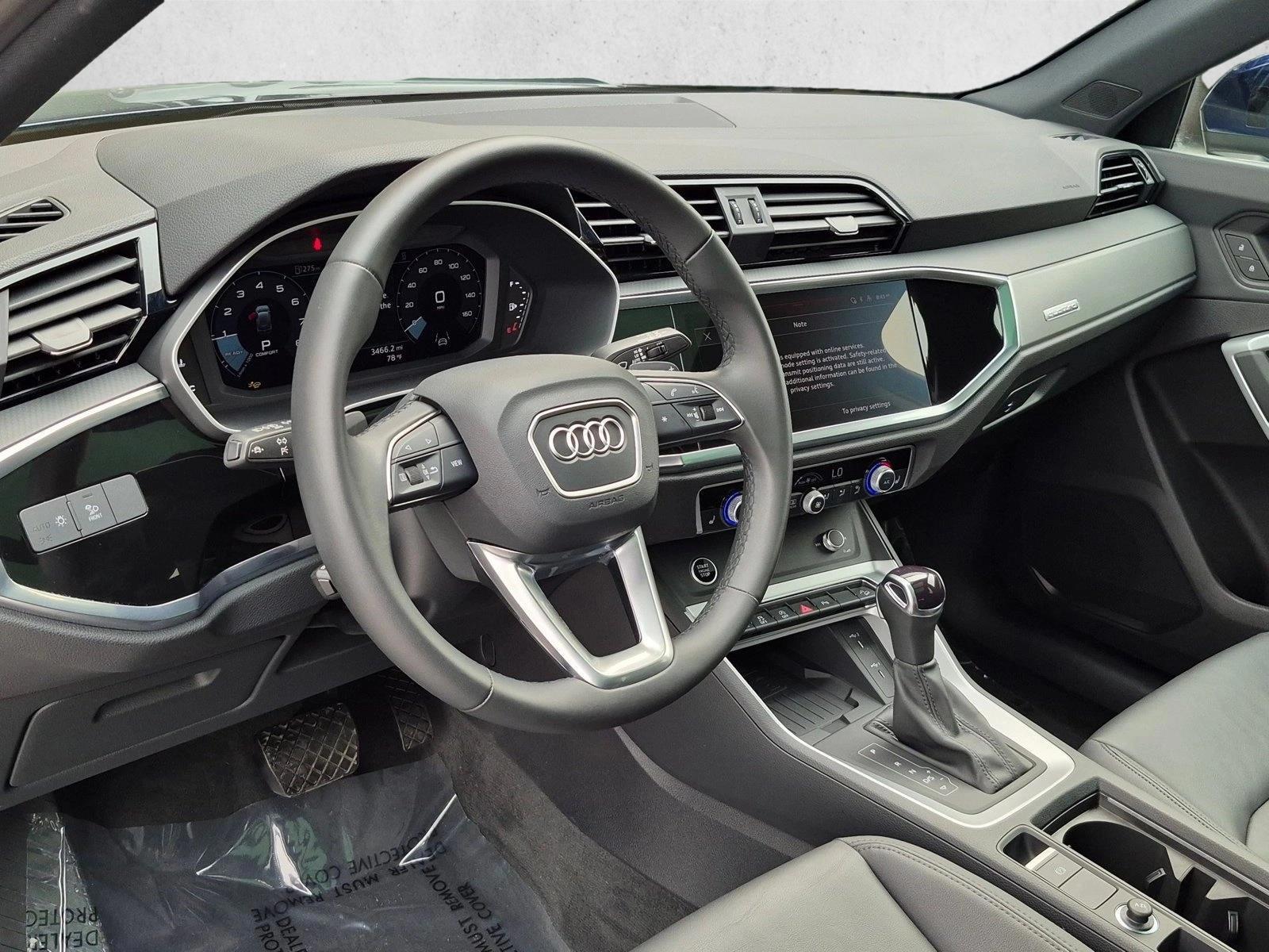 Thumbnail: 2025 Audi Q3 - 3