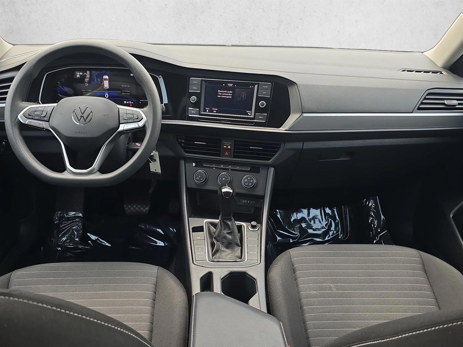 Thumbnail: 2023 Volkswagen Jetta - 2
