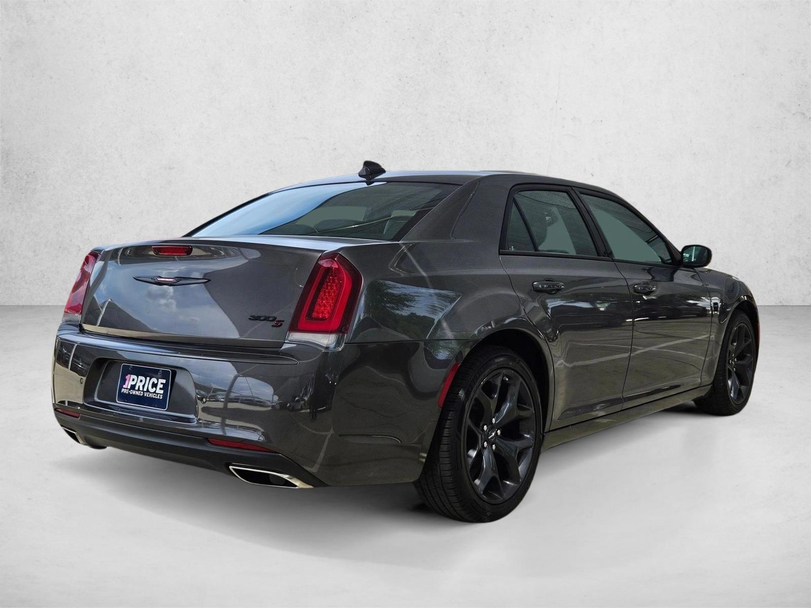 2023 Chrysler 300