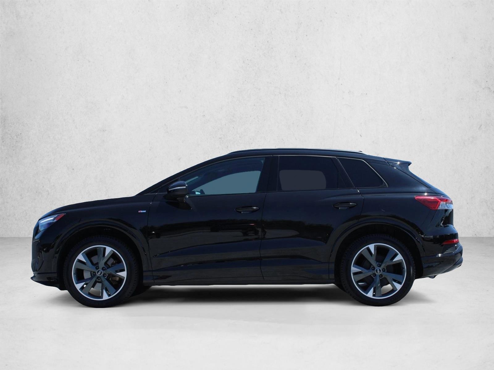 Thumbnail: 2023 Audi Q4 e-tron - 2