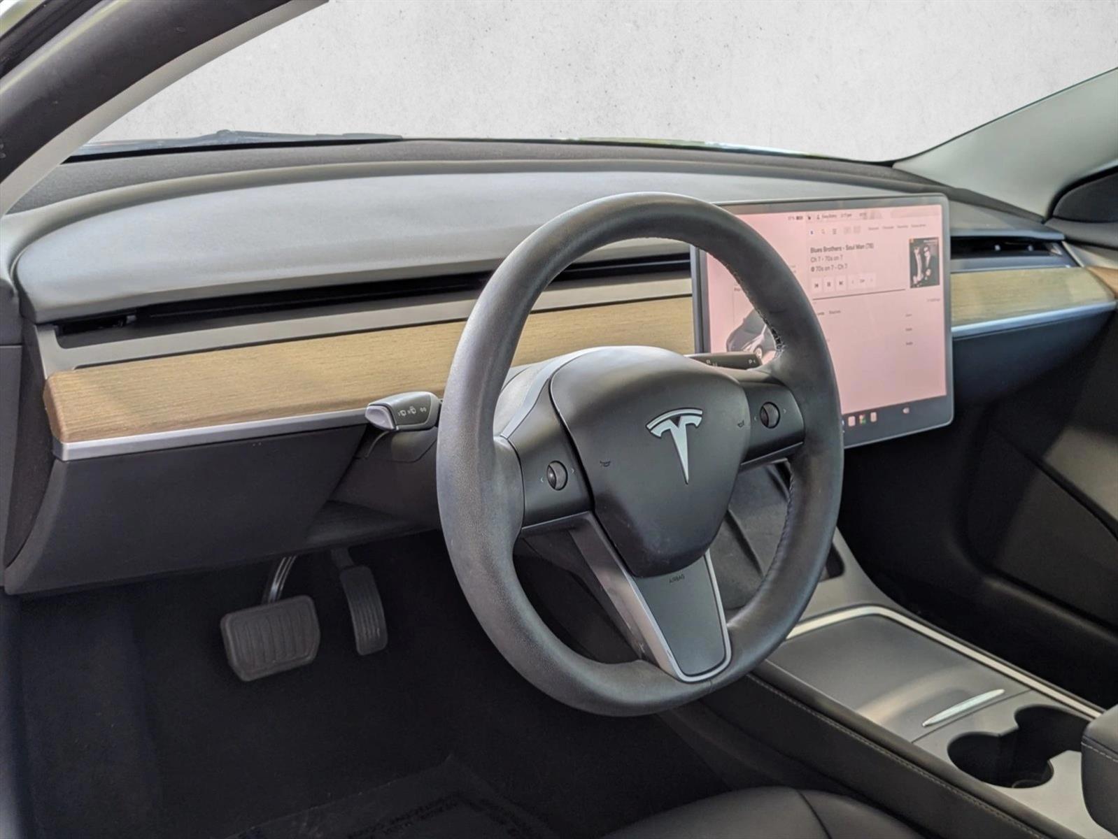 Thumbnail: 2023 Tesla Model 3 - 4