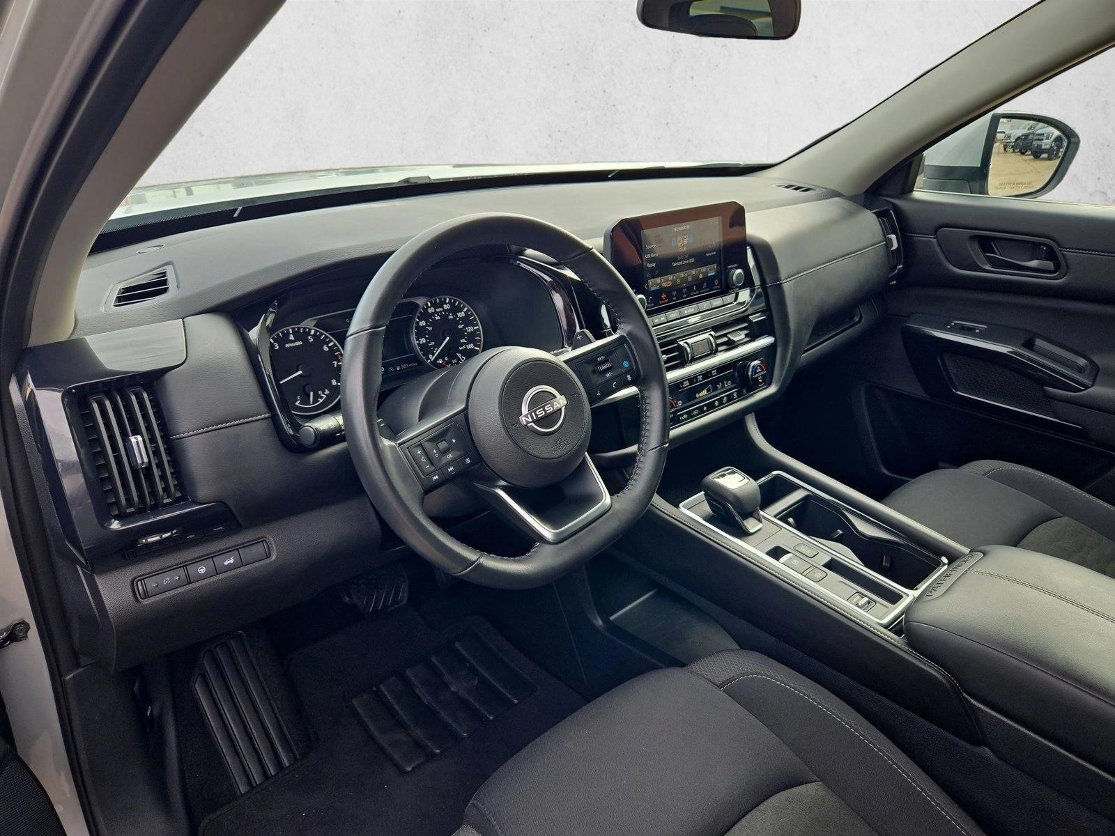 Thumbnail: 2025 Nissan Pathfinder - 3
