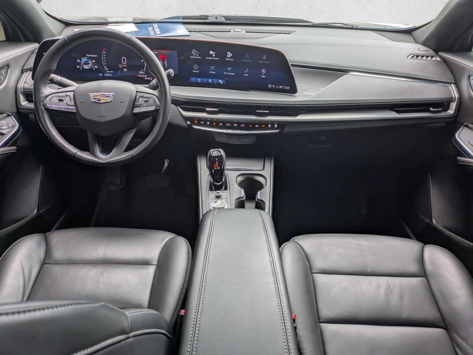 Thumbnail: 2024 Cadillac XT4 - 4