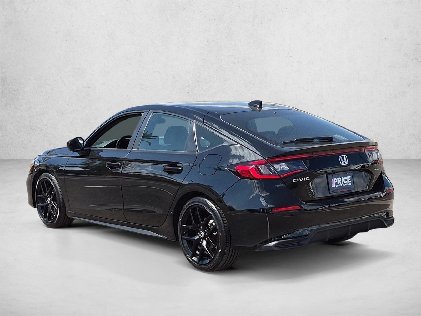 2025 Honda Civic Hatchback Sport - Photo 8