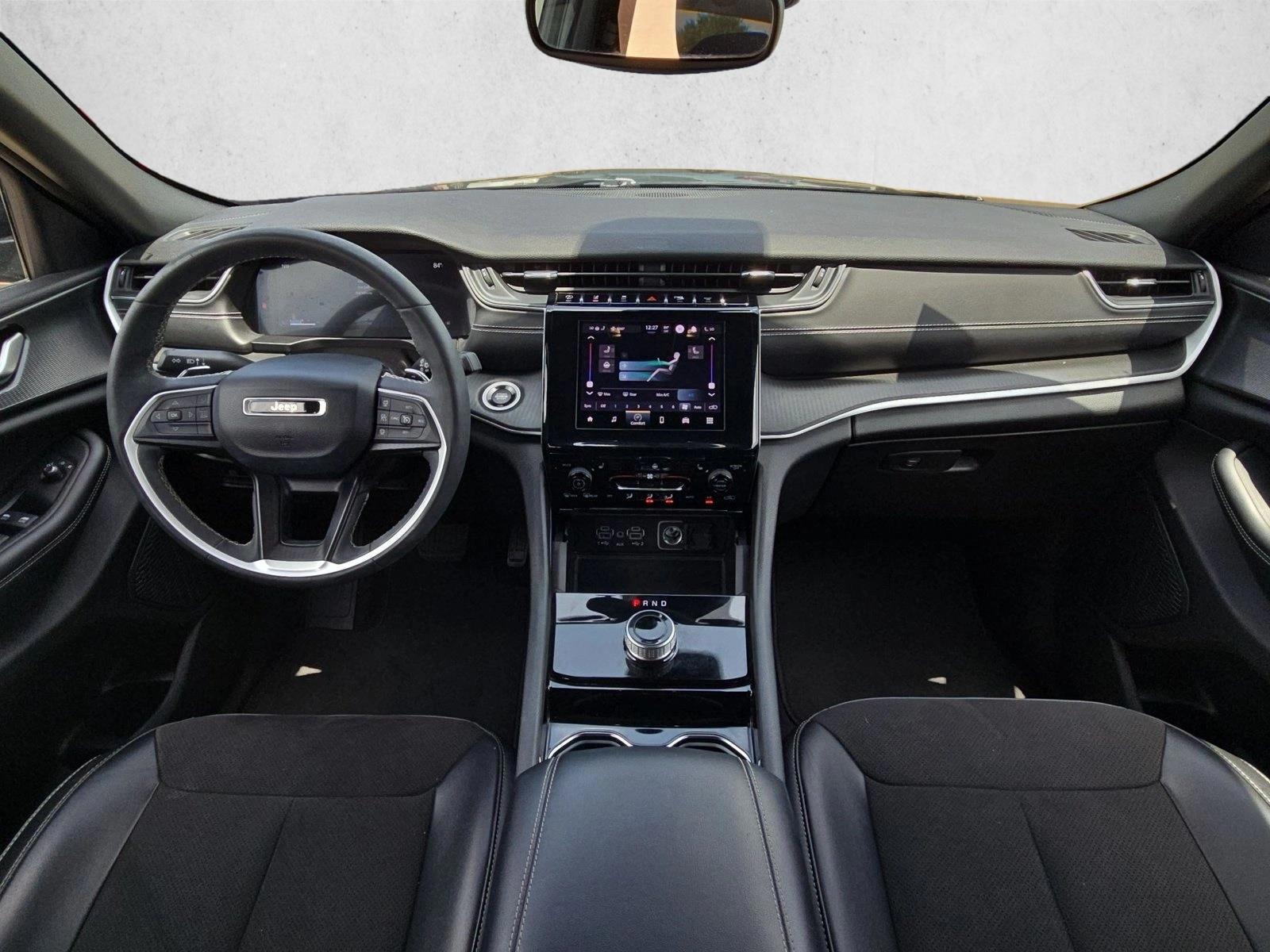 Thumbnail: 2023 Jeep Grand Cherokee - 3