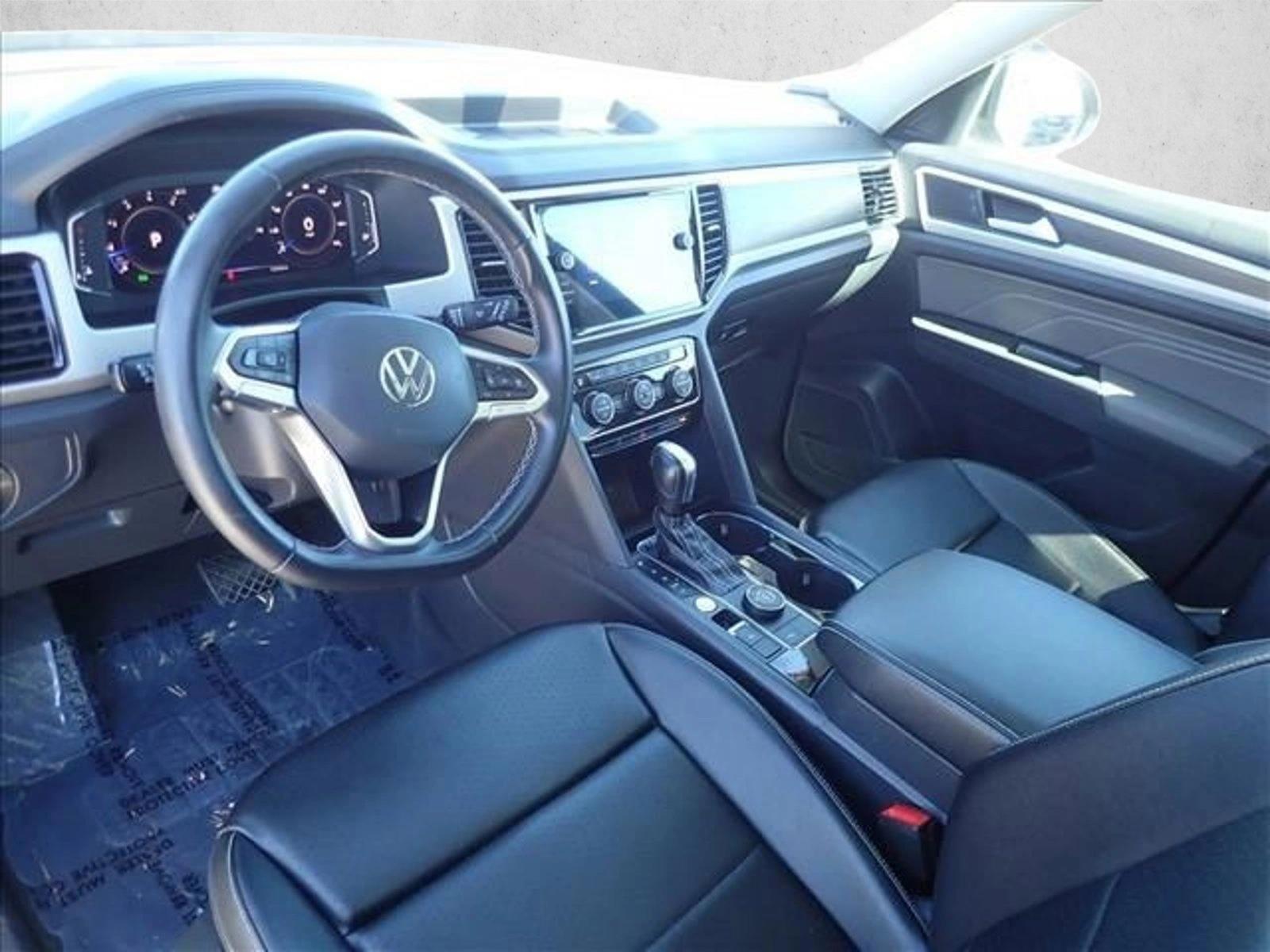 Thumbnail: 2022 Volkswagen Atlas - 3
