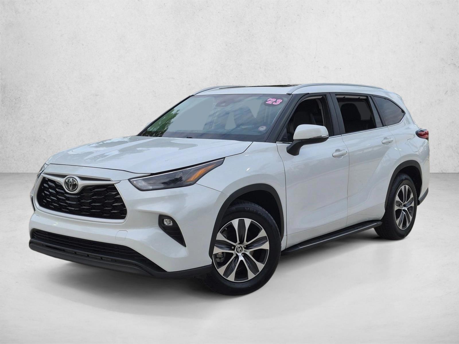 Thumbnail: 2023 Toyota Highlander - 1