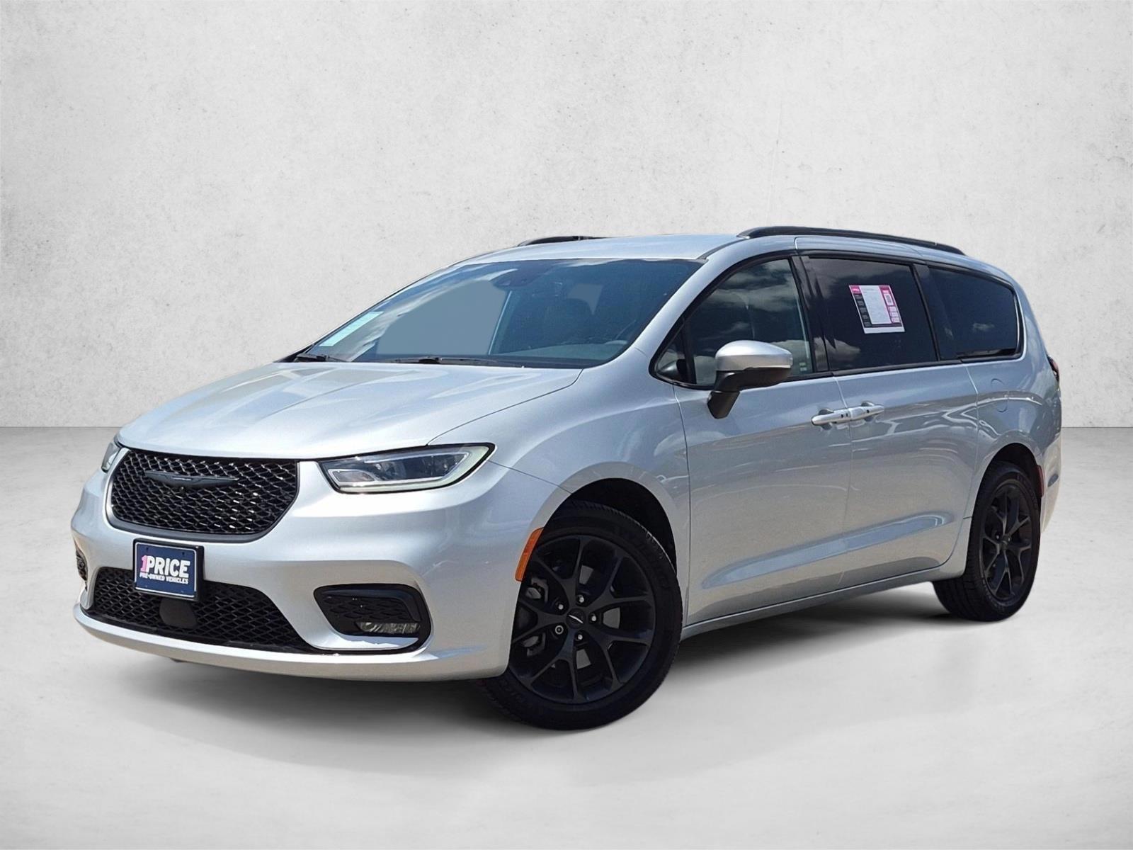 Thumbnail: 2023 Chrysler Pacifica - 1