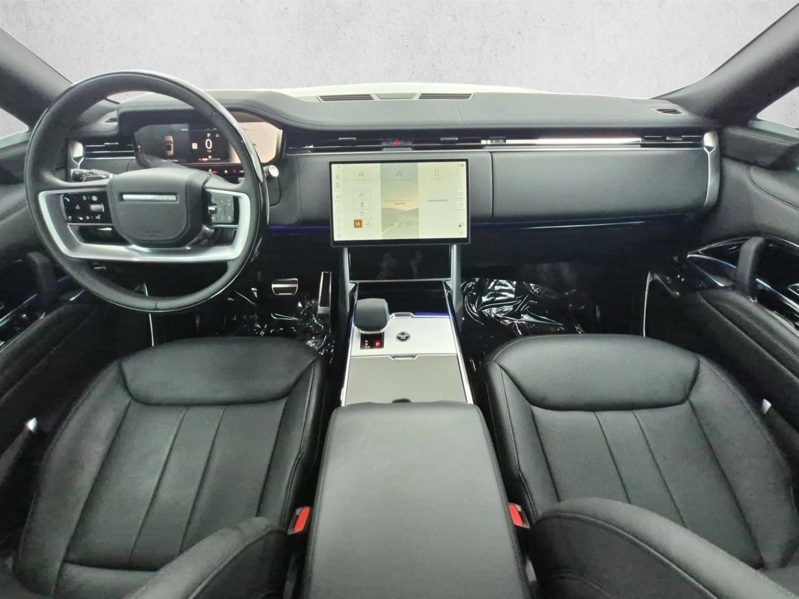 Thumbnail: 2025 Land Rover Range Rover - 4