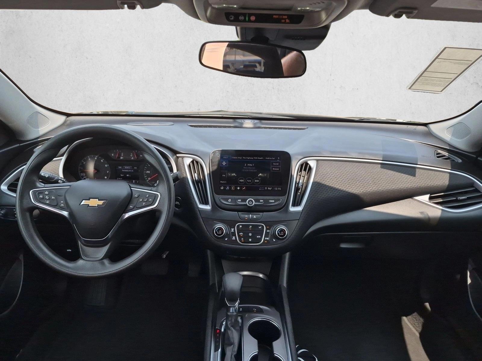 Thumbnail: 2025 Chevrolet Malibu - 4
