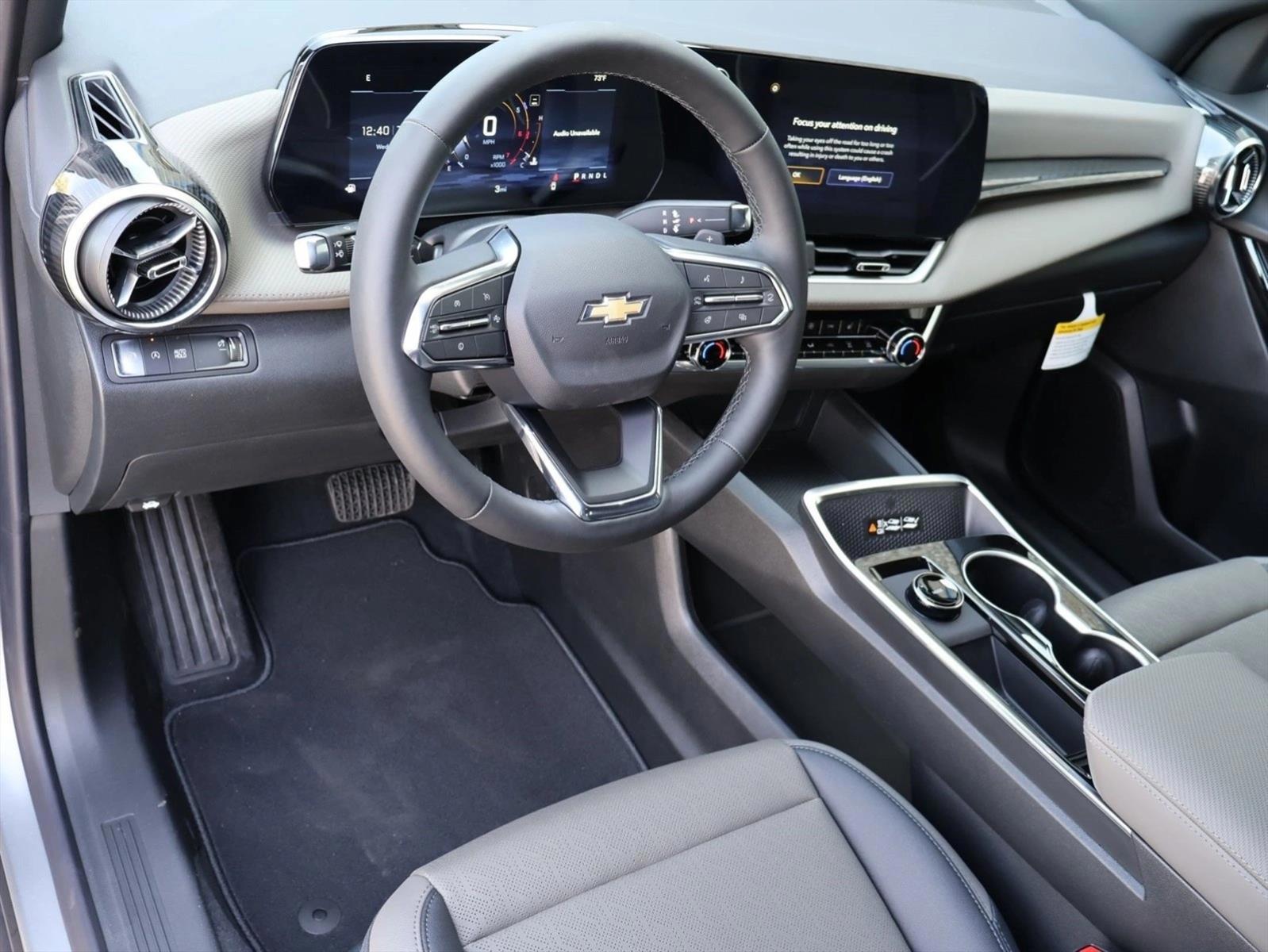 Thumbnail: 2026 Chevrolet Equinox - 3