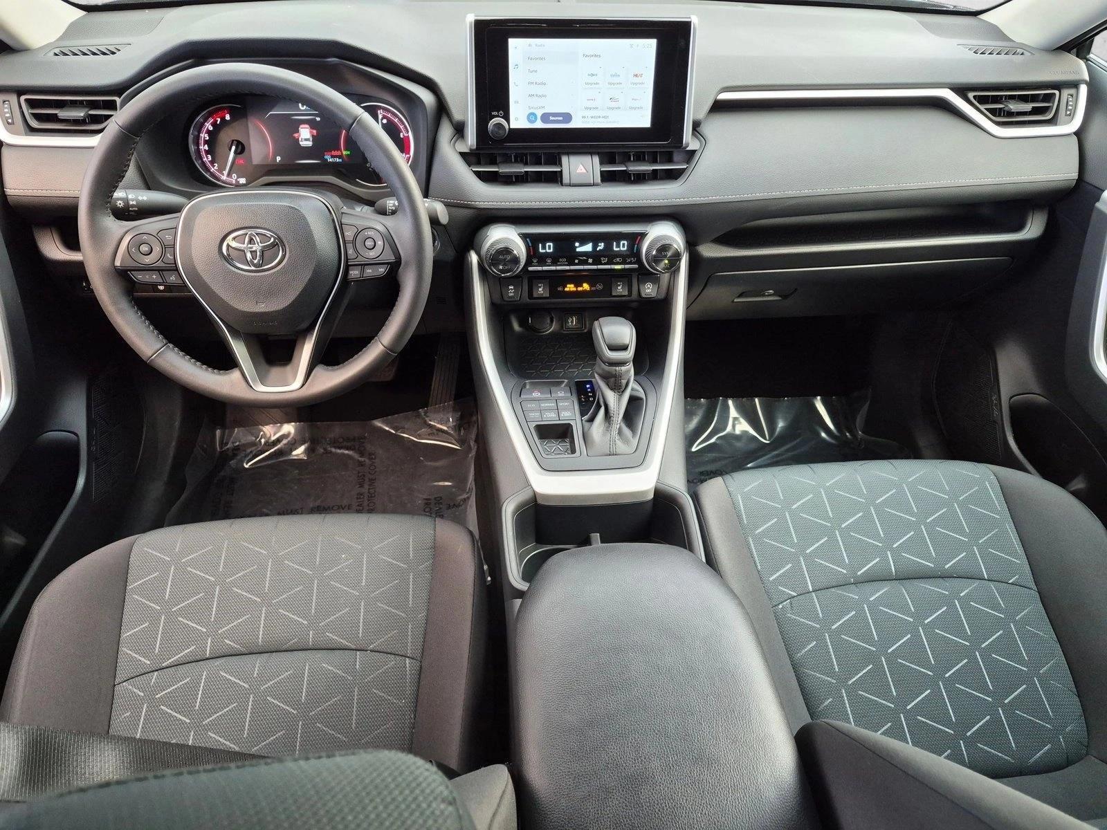 Thumbnail: 2025 Toyota RAV4 - 3
