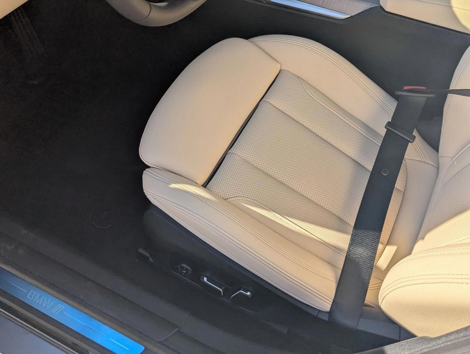 Thumbnail: 2026 BMW i4 - 4
