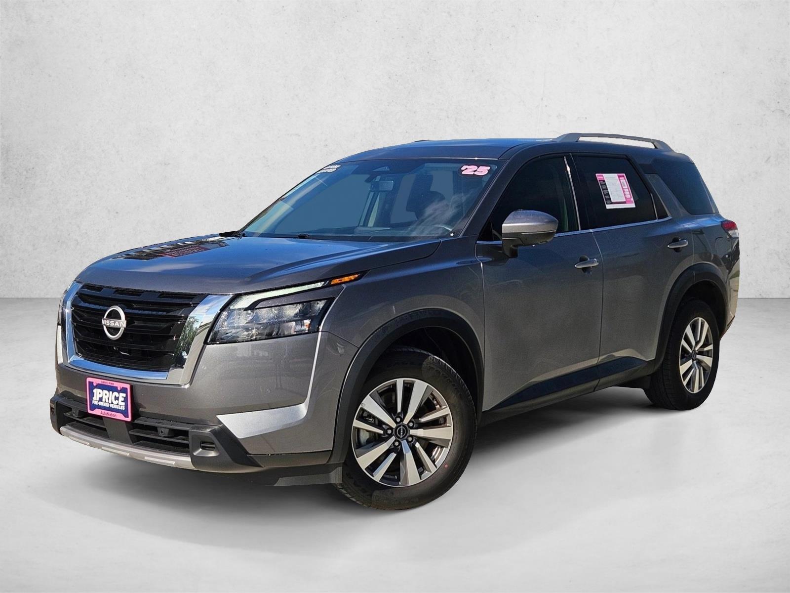 Thumbnail: 2025 Nissan Pathfinder - 1