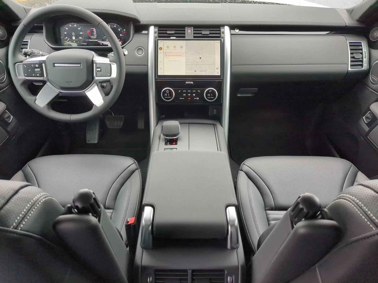 Thumbnail: 2026 Land Rover Discovery - 4