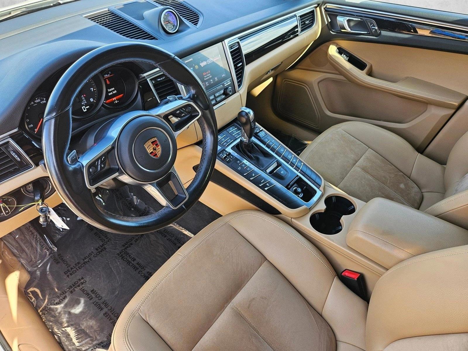 Thumbnail: 2018 Porsche Macan - 3