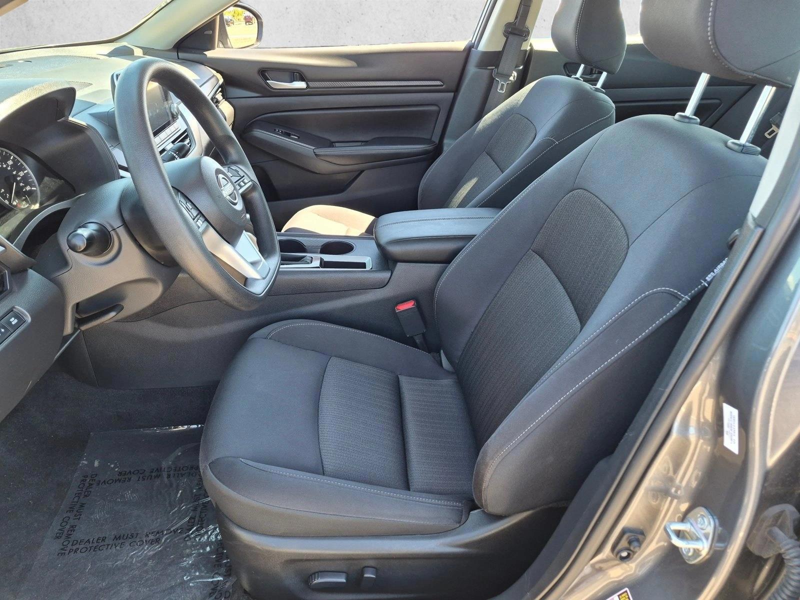 2025 Nissan Altima SV - Photo 21