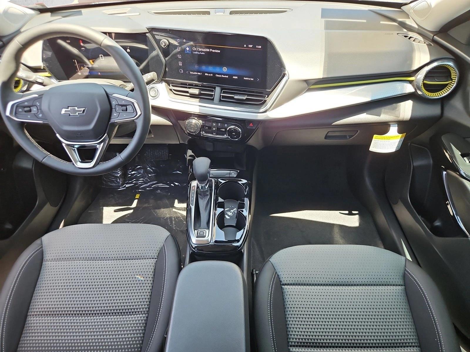 Thumbnail: 2026 Chevrolet Trax - 4