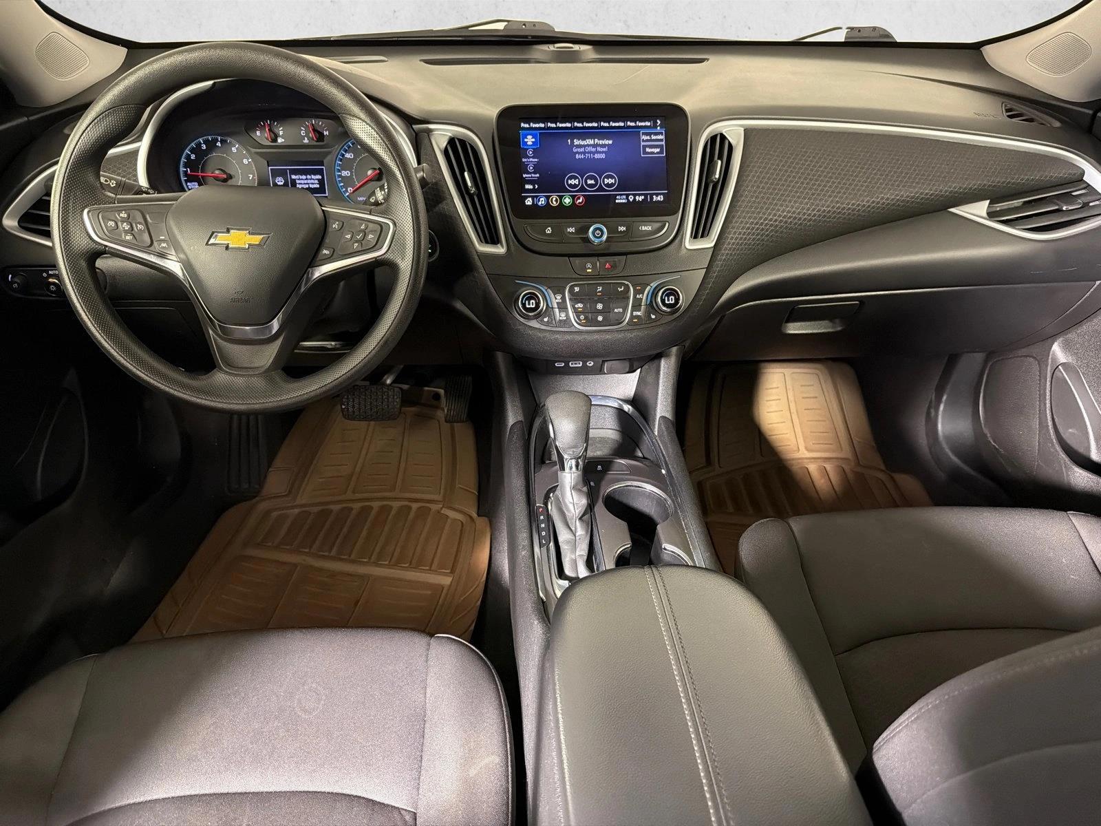 Thumbnail: 2023 Chevrolet Malibu - 3