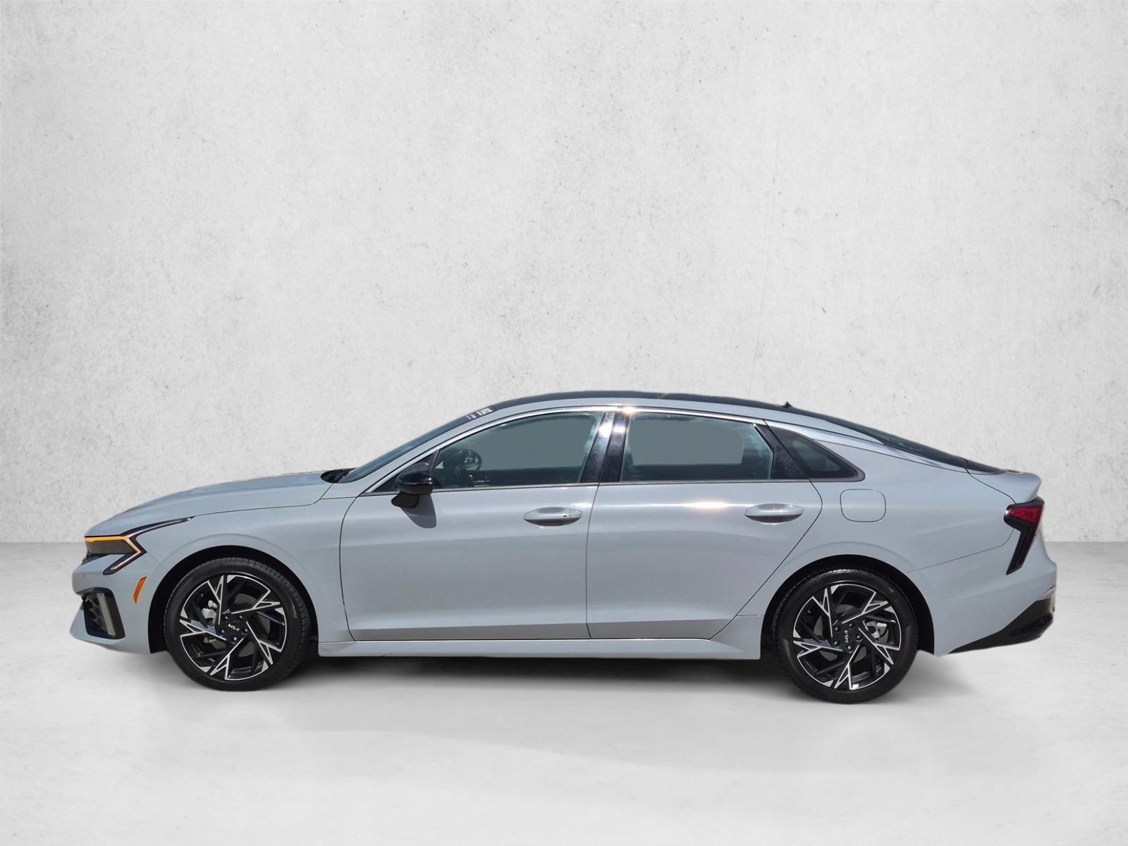 Thumbnail: 2025 Kia K5 - 2