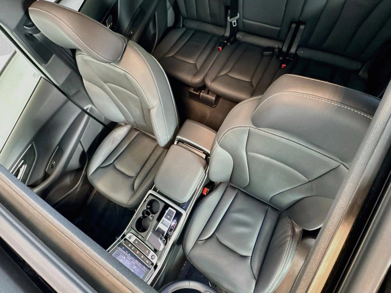 Thumbnail: 2025 Audi Q7 - 6