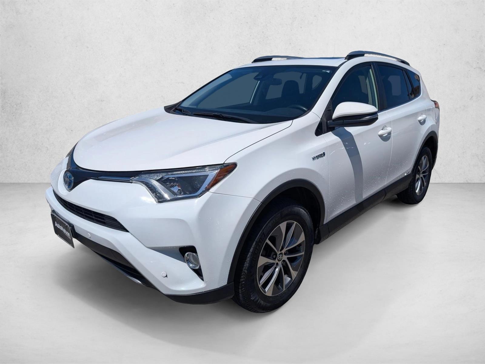 Thumbnail: 2018 Toyota RAV4 - 1