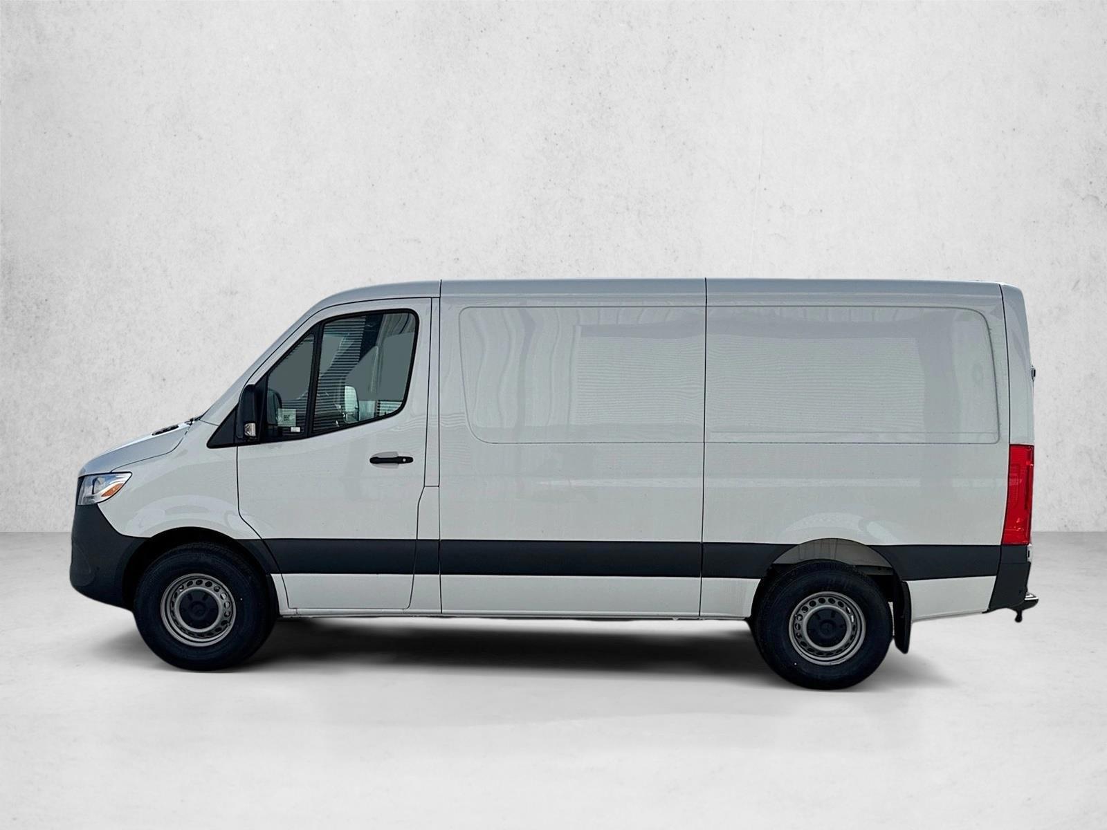 Thumbnail: 2026 Mercedes-Benz Sprinter - 2