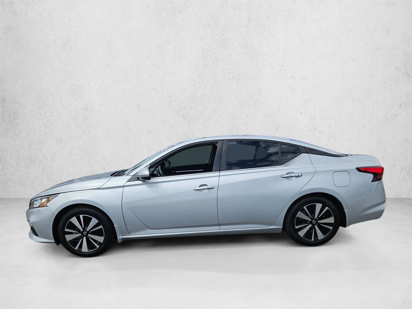 Thumbnail: 2022 Nissan Altima - 2
