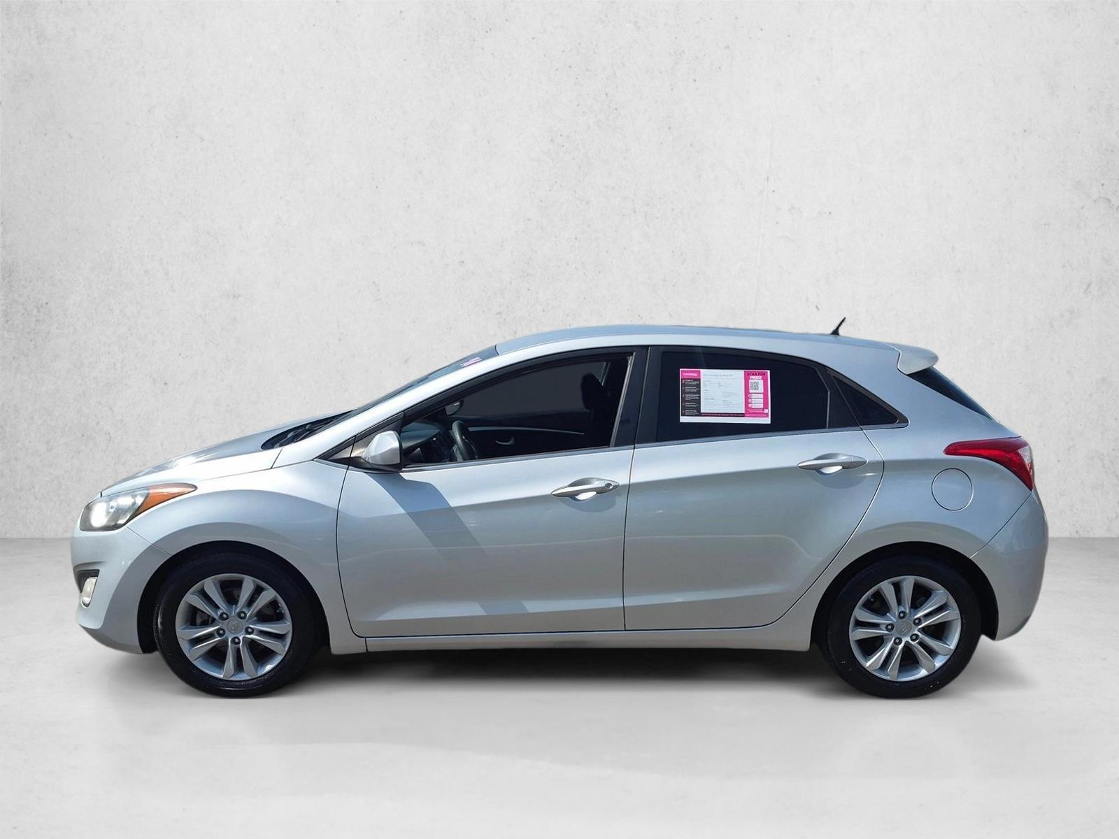 Thumbnail: 2014 Hyundai Elantra - 2