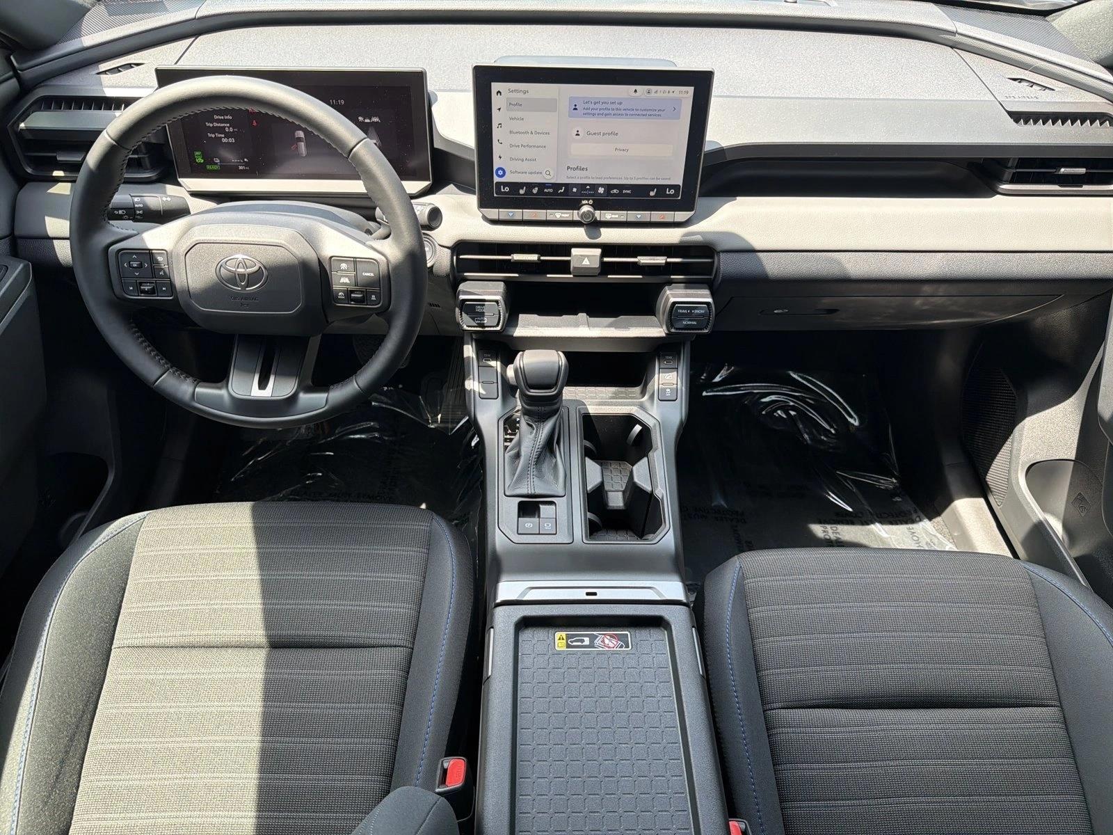 Thumbnail: 2026 Toyota RAV4 - 3