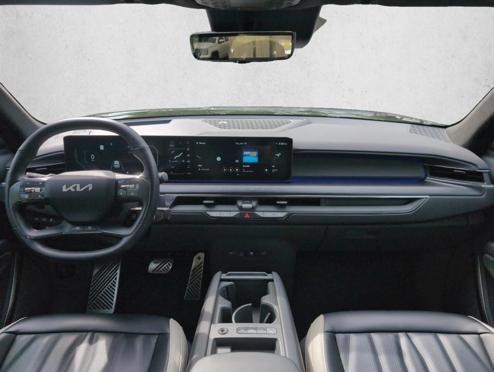 Thumbnail: 2024 Kia EV9 - 3
