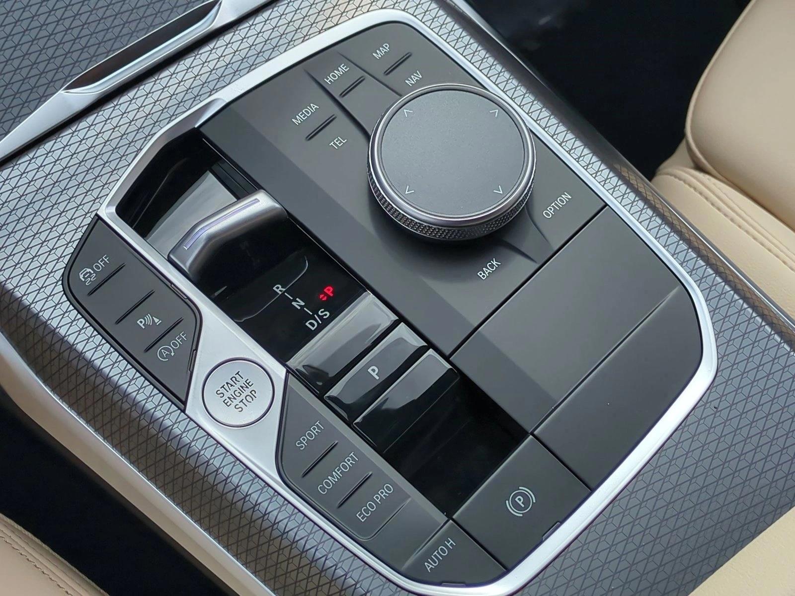 2026 BMW 3 Series 330i - Photo 12