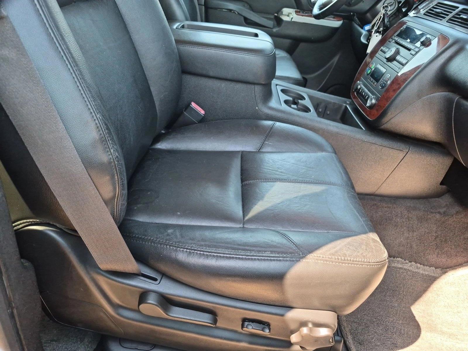 Thumbnail: 2013 Chevrolet Suburban - 5