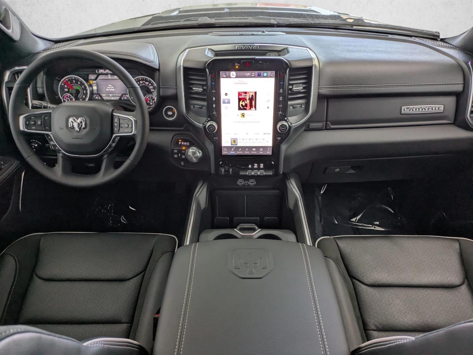 Thumbnail: 2026 RAM 1500 - 4
