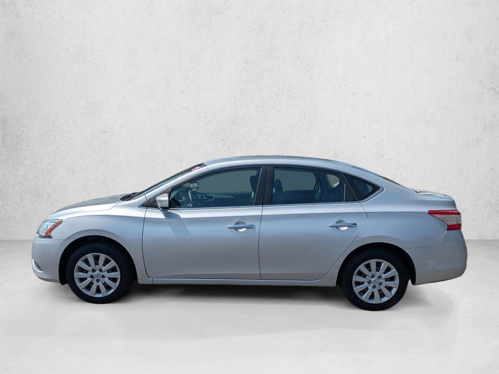 Thumbnail: 2015 Nissan Sentra - 2