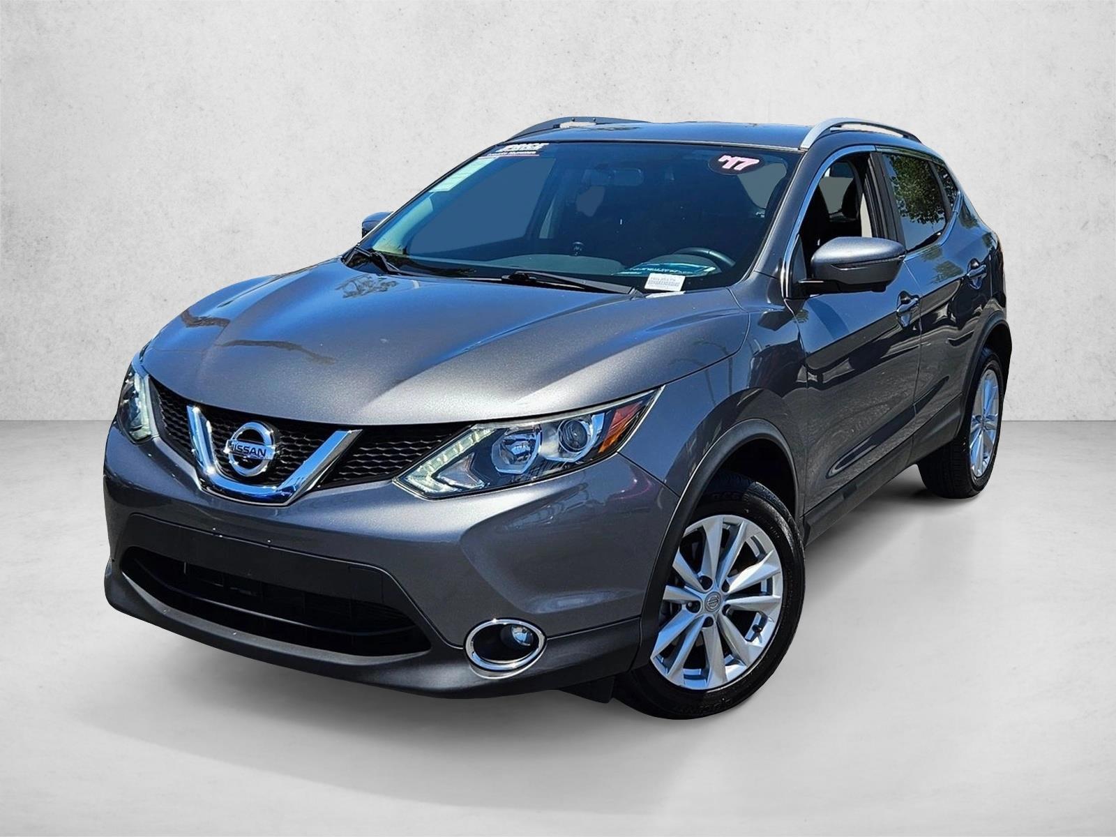 Thumbnail: 2017 Nissan Rogue Sport - 1