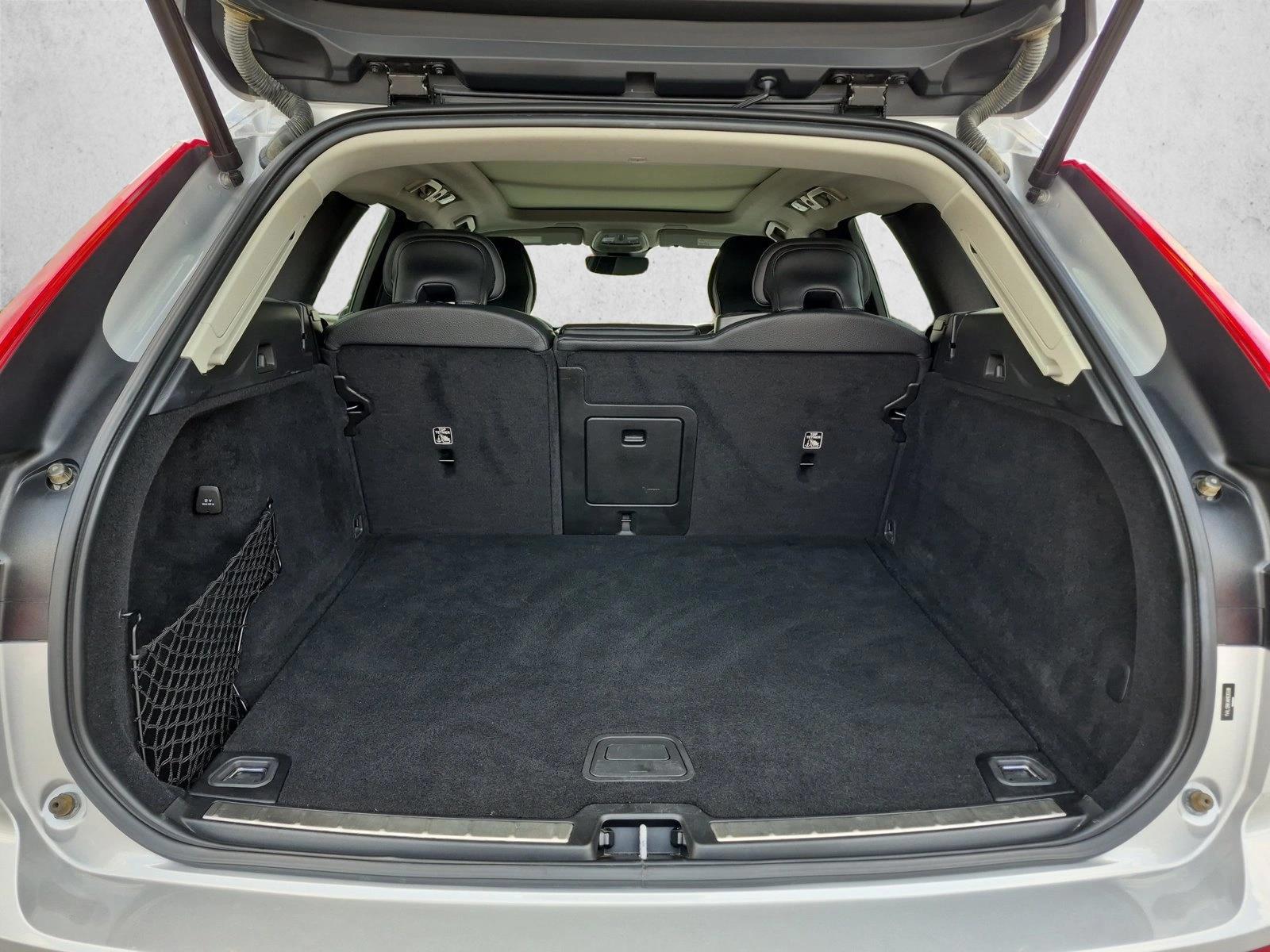 2022 Volvo VolvoXC60, photo 6