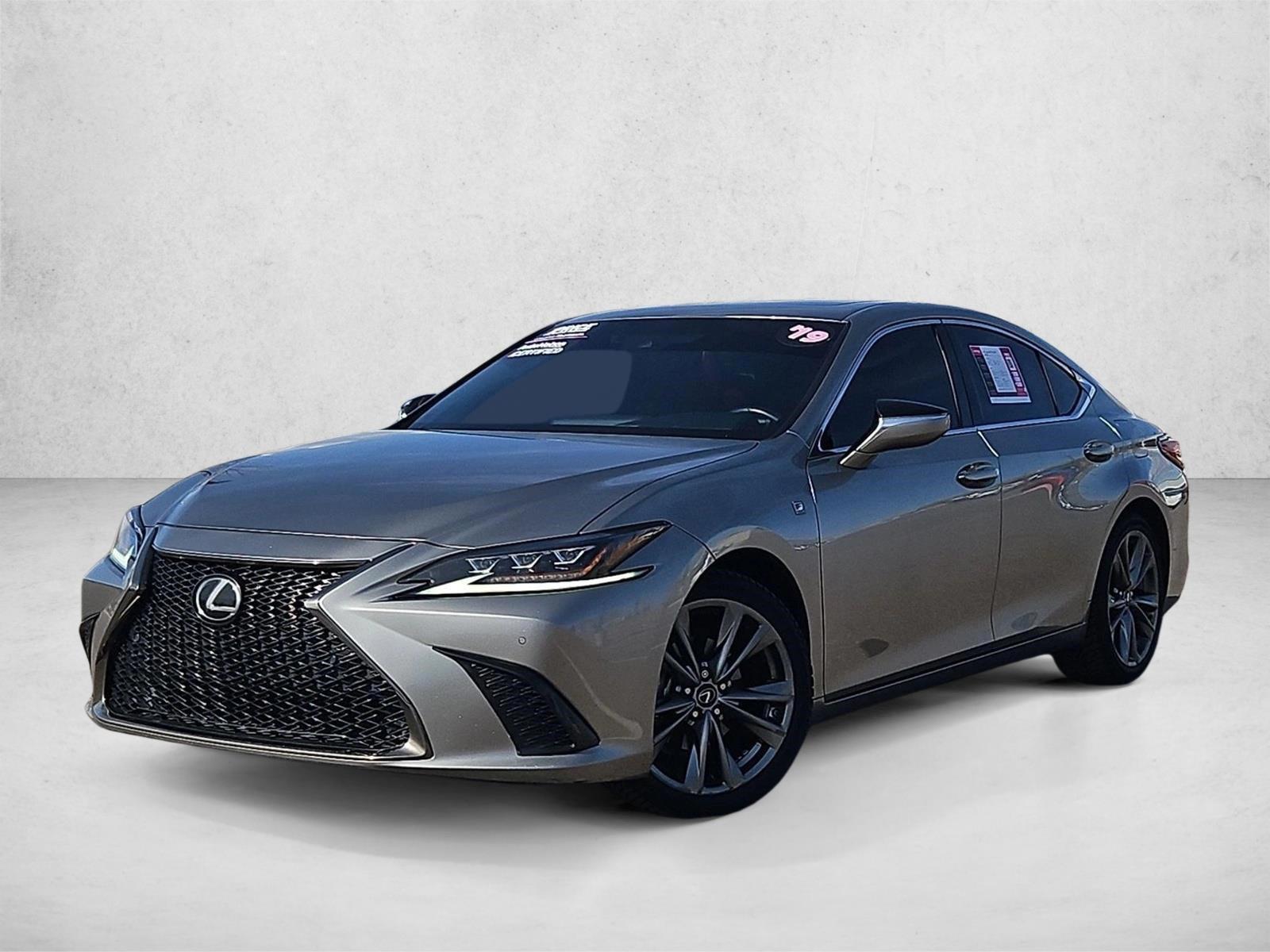 Thumbnail: 2019 Lexus ES - 1