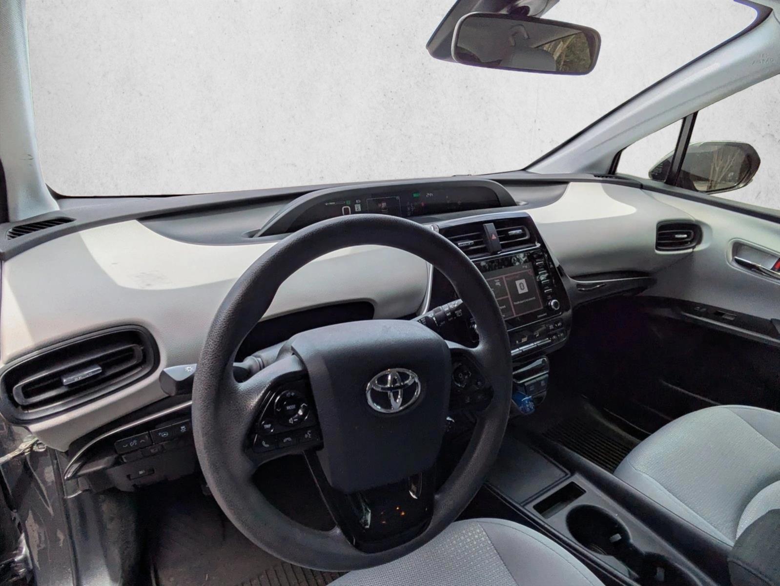 Thumbnail: 2022 Toyota Prius - 3
