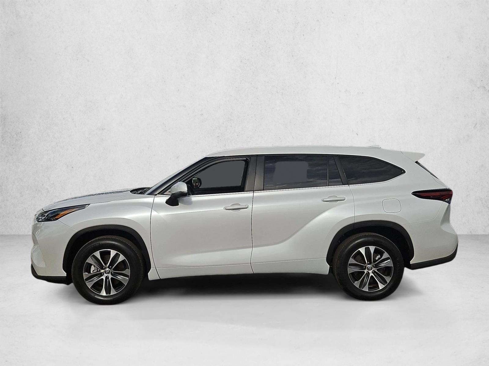 Thumbnail: 2025 Toyota Highlander - 2