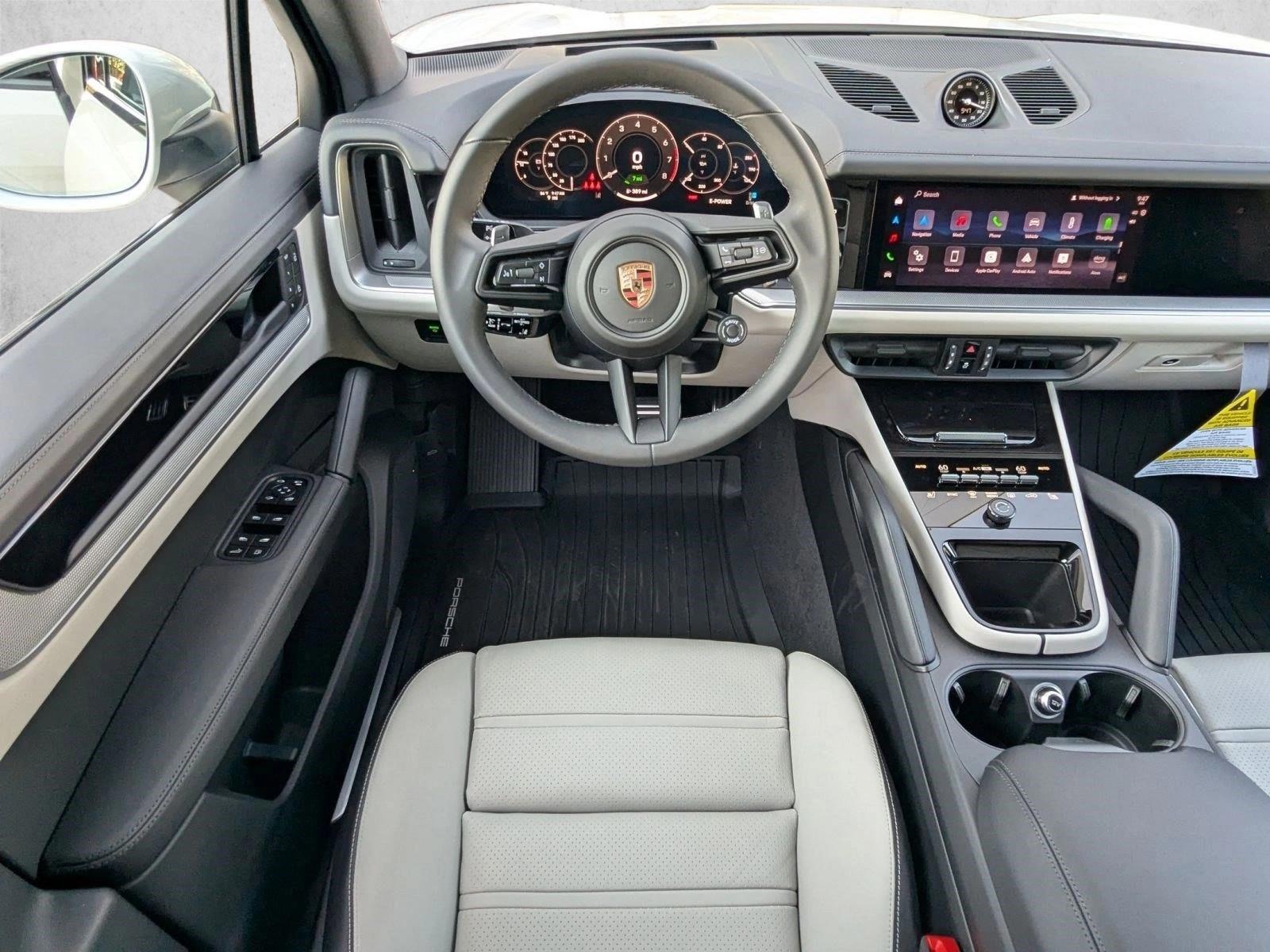 Thumbnail: 2026 Porsche Cayenne - 3